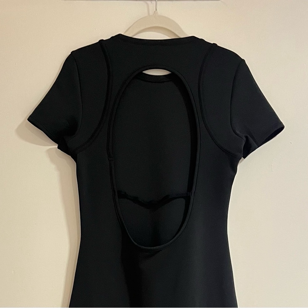 NWOT H&M Open Back Scuba Dress